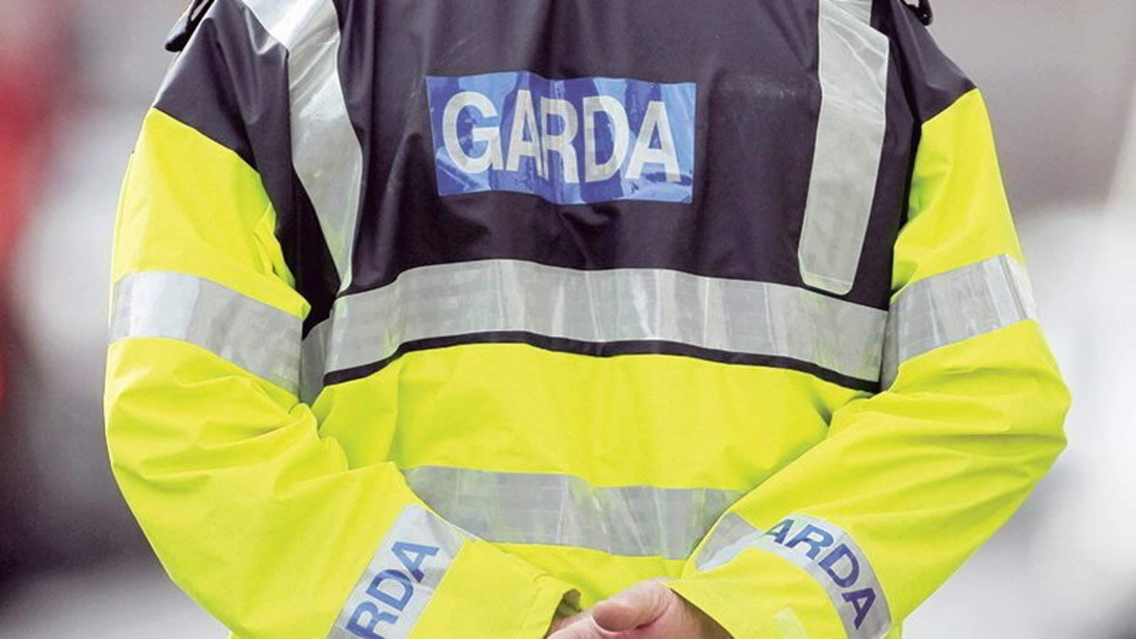Three people hospitalised following Leitrim crash involving three cars